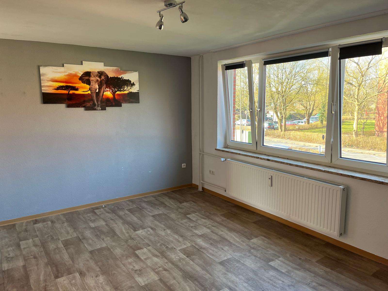 Thumbnail-Wohnung zum Mieten in Heide 283,39 € 39.47 m²