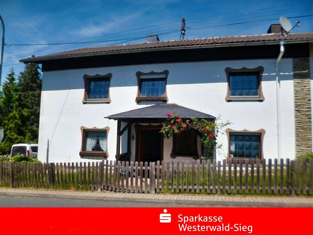 Thumbnail-Haus zum Kaufen in Freirachdorf 155.000,00 € 158.57 m²