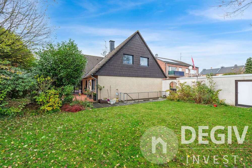 Thumbnail-Haus zum Kaufen in Emmerich 399.000,00 € 220 m²