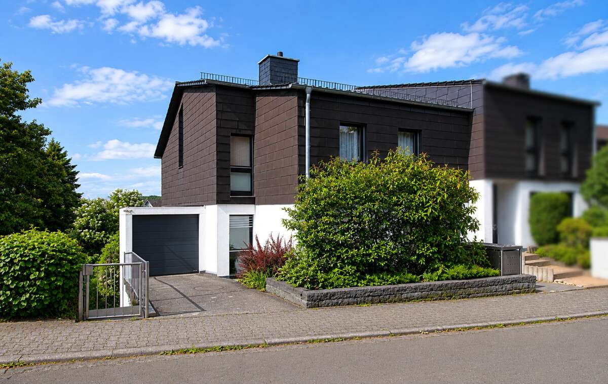 Thumbnail-Haus zum Kaufen in Eppstein-Niederjosbach 548.000,00 € 160 m²
