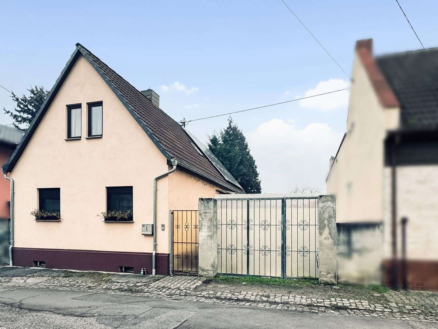Thumbnail-Haus zum Kaufen in Hamm am Rhein 178.000,00 € 65 m²
