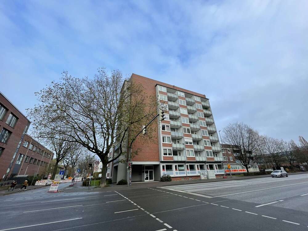 Thumbnail-Wohnung zum Kaufen in Pinneberg 180.000,00 € 64 m²