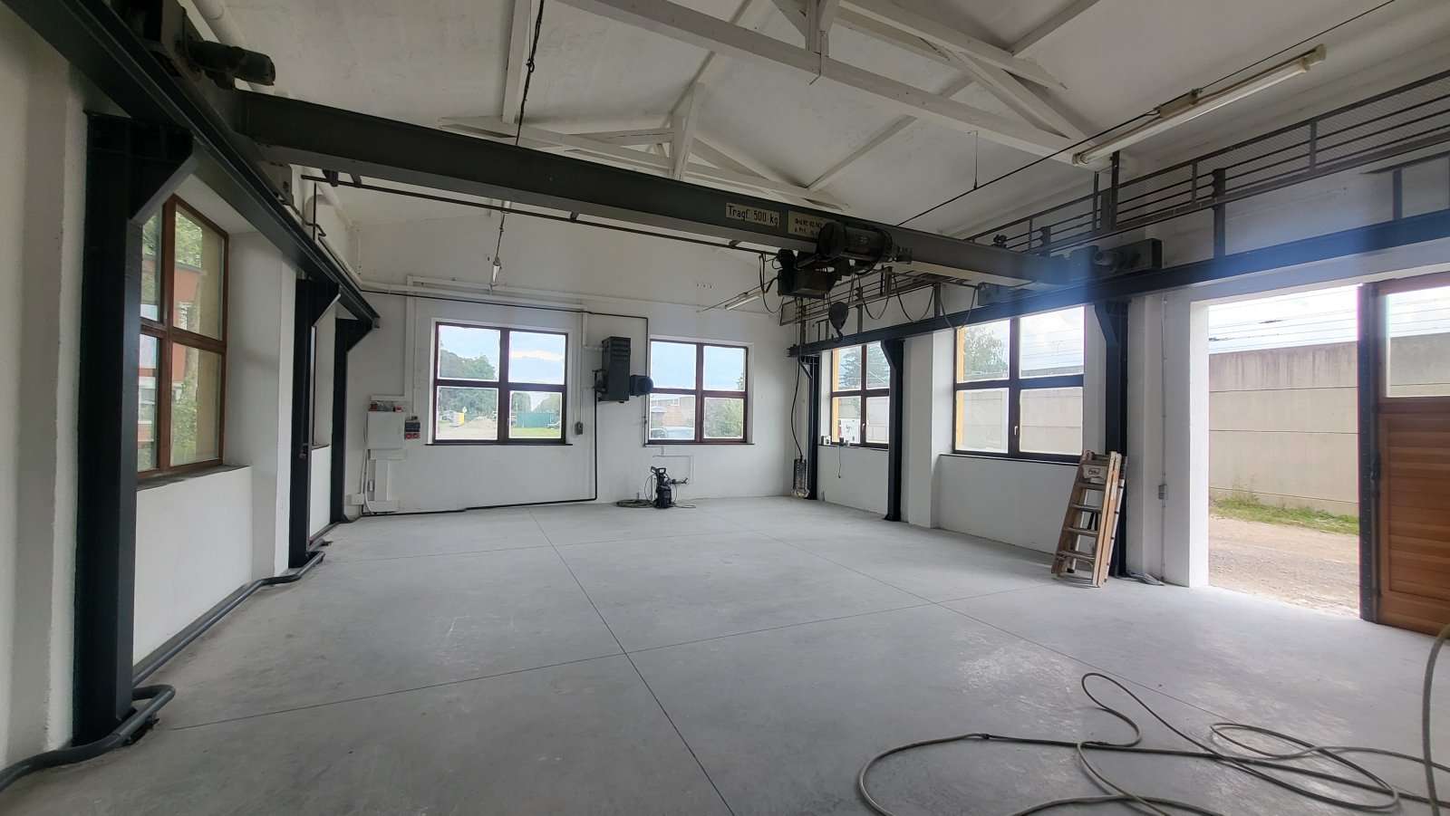 Thumbnail-Halle in Augsburg 1.680,00 € 200 m²