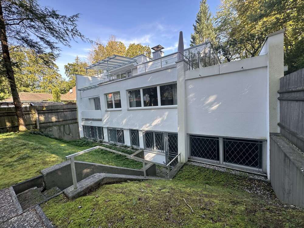 Thumbnail-Haus zum Kaufen in Grünwald 1.690.000,00 € 190 m²