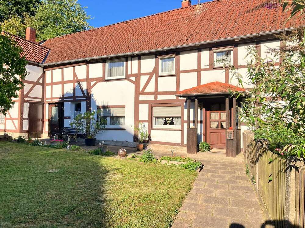 Thumbnail-Haus zum Kaufen in Emmerthal Bessinghausen 79.000,00 € 150 m²