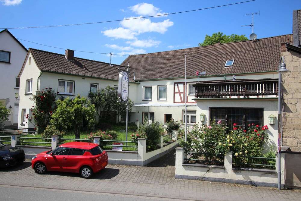 Thumbnail-Haus zum Kaufen in Oberzissen 165.000,00 € 166 m²