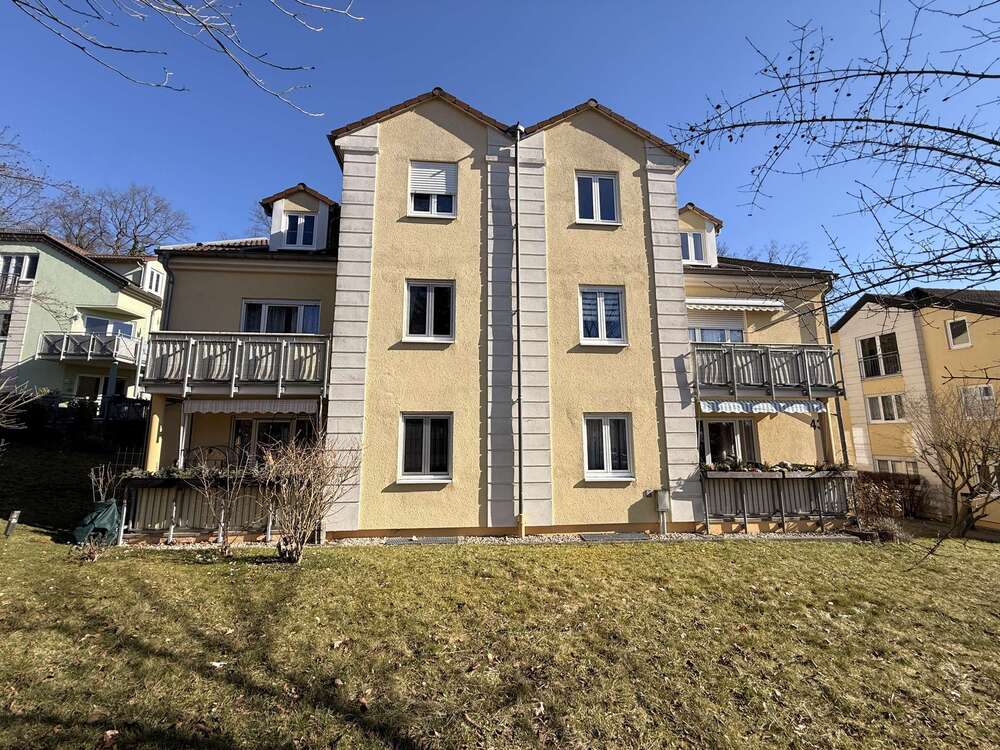 Thumbnail-Wohnung zum Kaufen in Radebeul 165.000,00 € 59.35 m²
