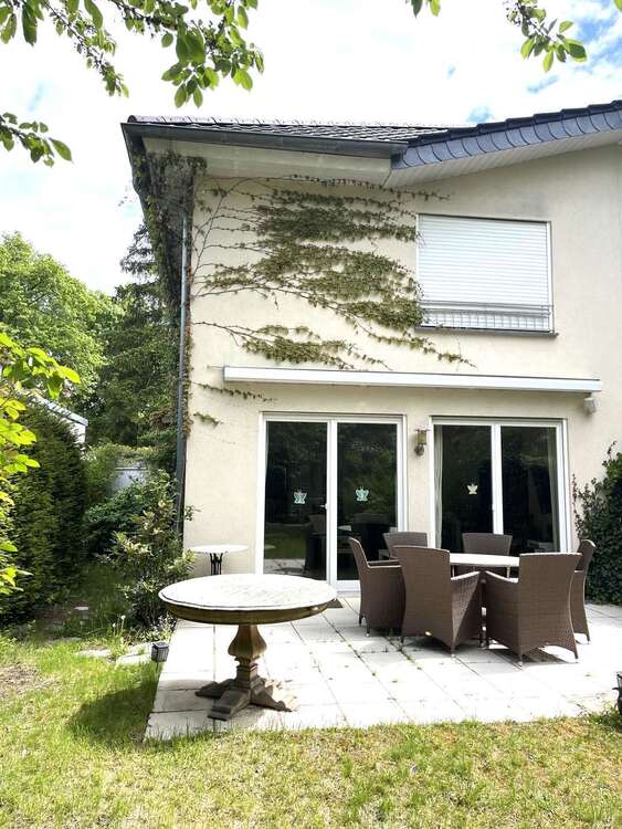 Thumbnail-Haus zum Kaufen in Kleinmachnow 849.000,00 € 140 m²