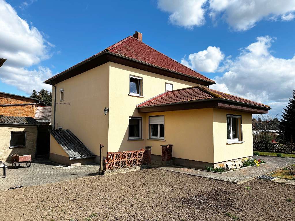 Thumbnail-Haus zum Kaufen in Völpke 99.000,00 € 145 m²