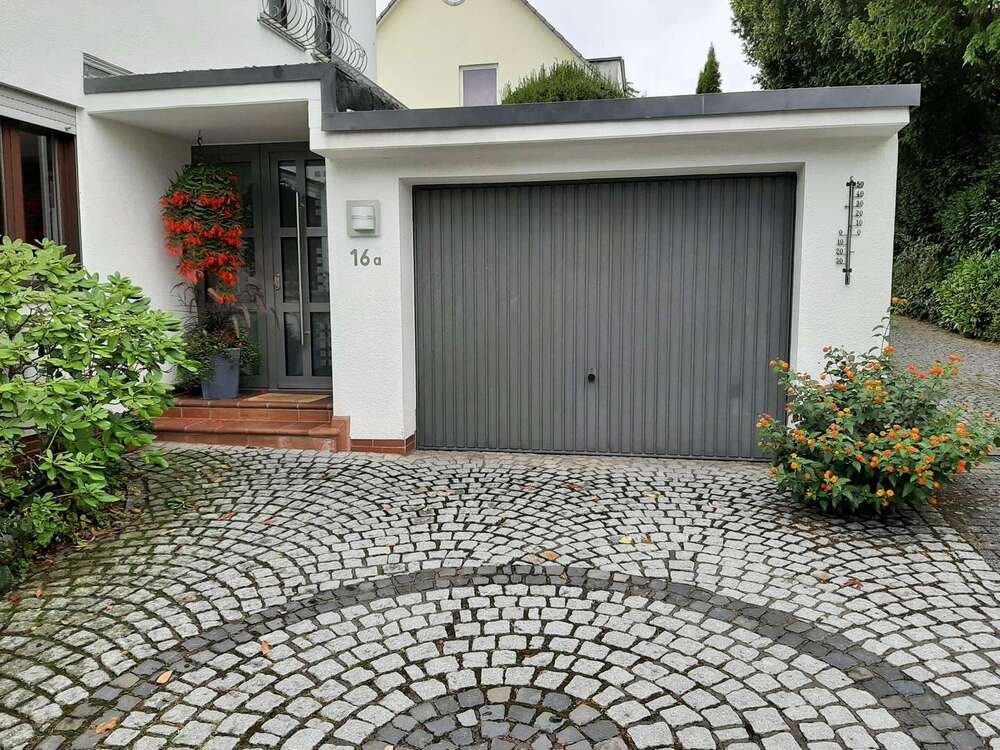 Thumbnail-Haus zum Kaufen in Oberursel 1.080.000,00 € 180 m²