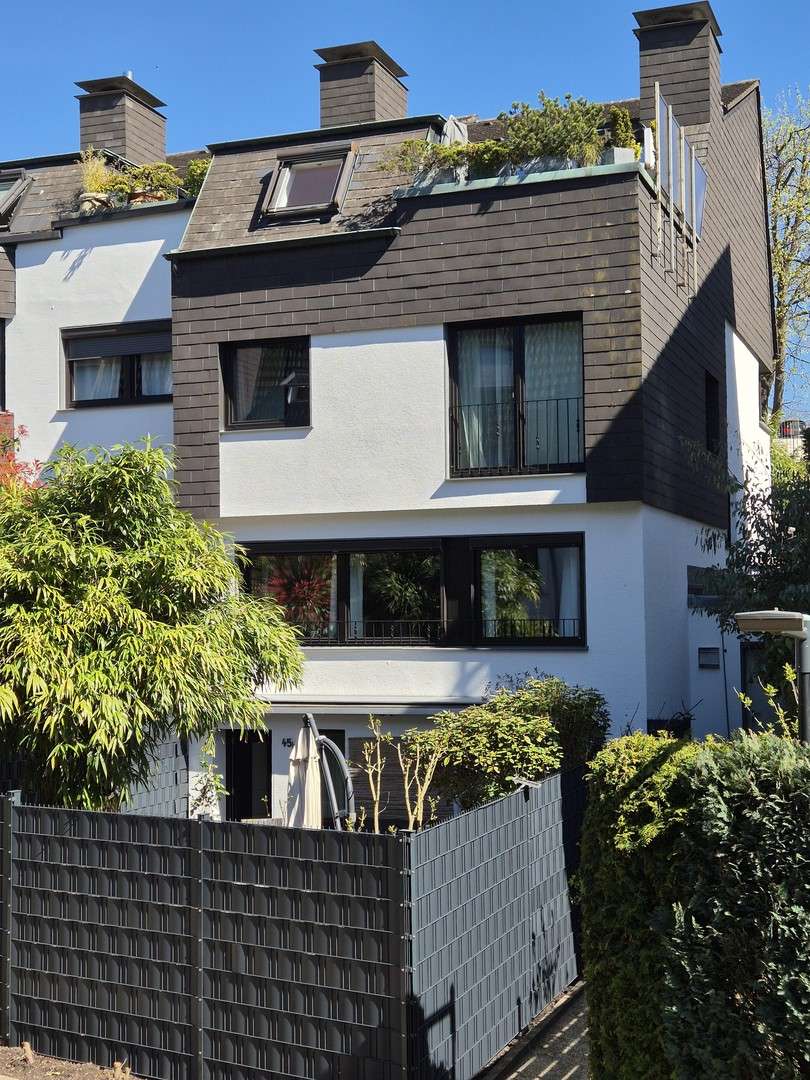 Thumbnail-Wohnung zum Kaufen in Essen 468.000,00 € 150 m²