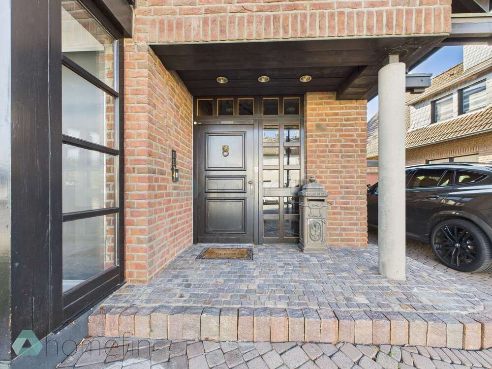 Thumbnail-Haus zum Kaufen in Langenfeld (Rheinland) 1.397.000,00 € 300 m²