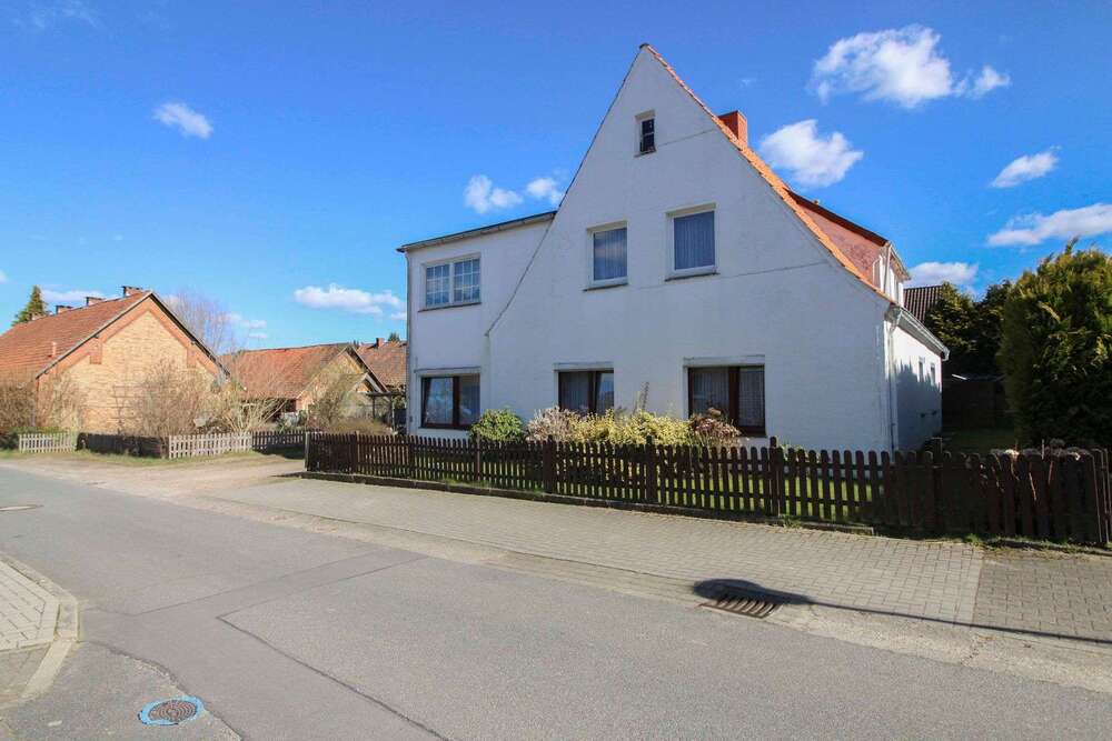 Thumbnail-Haus zum Kaufen in Natendorf 155.000,00 € 178.05 m²