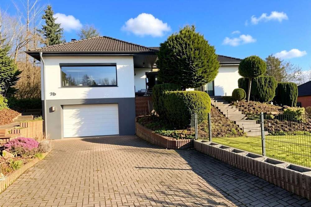 Thumbnail-Haus zum Kaufen in Hameln 359.000,00 € 128 m²