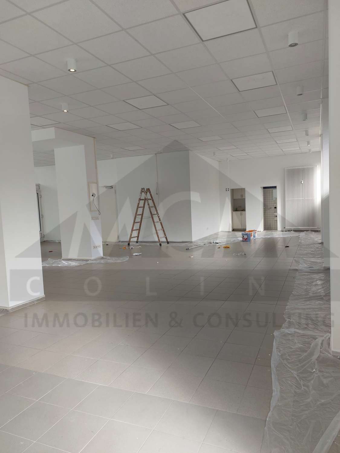 Thumbnail-Einzelhandel in Frankfurt am Main 2.260,00 € 145 m²