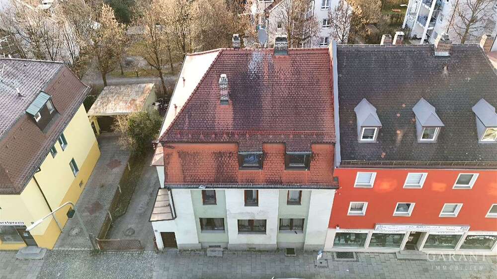 Thumbnail-Haus zum Kaufen in München 2.400.000,00 € 418 m²