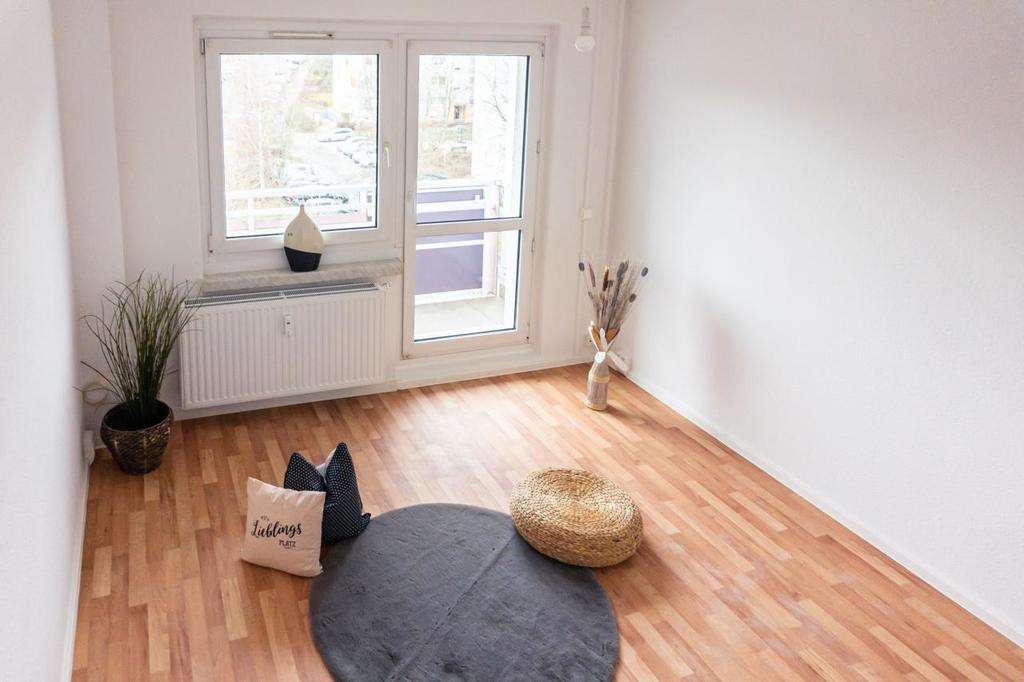 Thumbnail-Wohnung zum Mieten in Chemnitz 227,00 € 41.39 m²