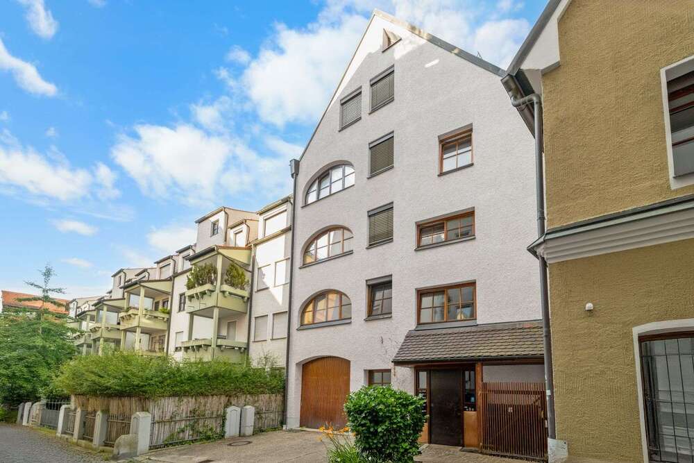 Thumbnail-Wohnung zum Kaufen in Augsburg 400.000,00 € 81.12 m²