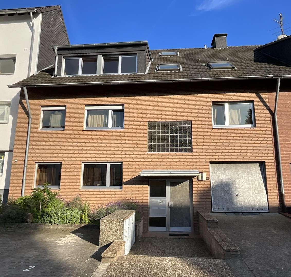 Thumbnail-Haus zum Kaufen in Köln 1.140.000,00 € 304 m²