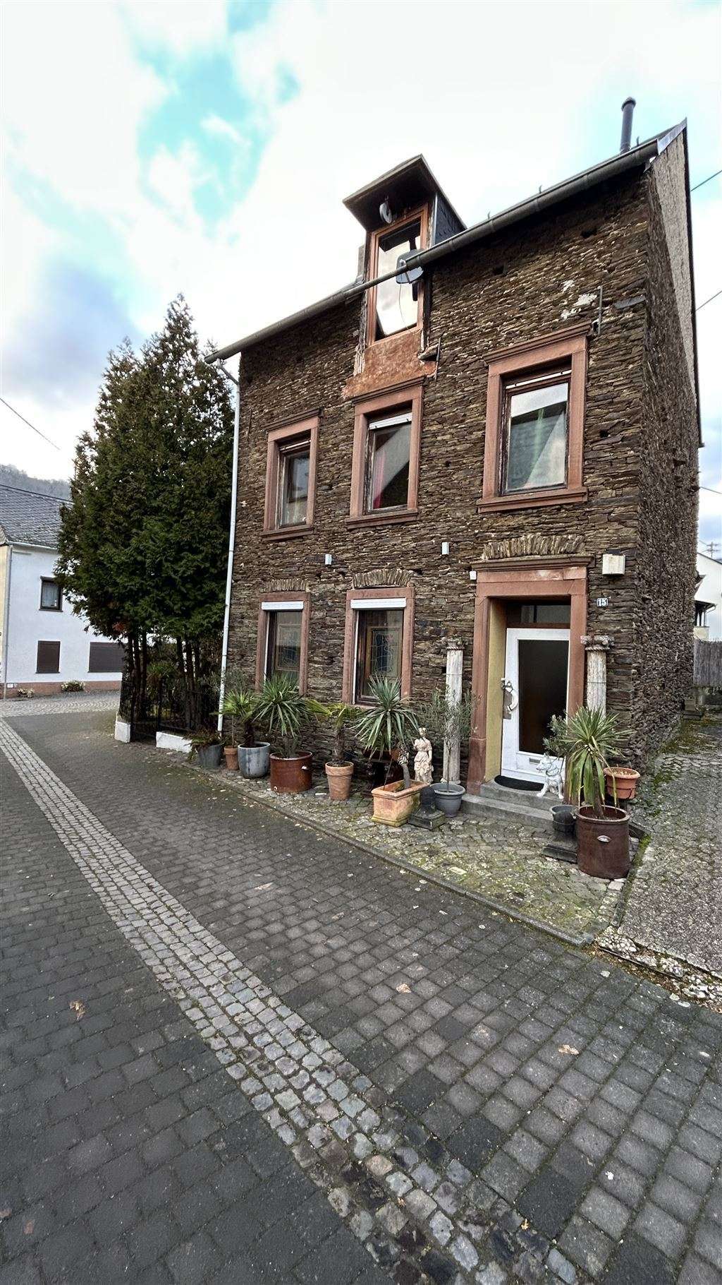 Thumbnail-Haus zum Kaufen in Zeltingen-Rachtig 178.000,00 € 140 m²