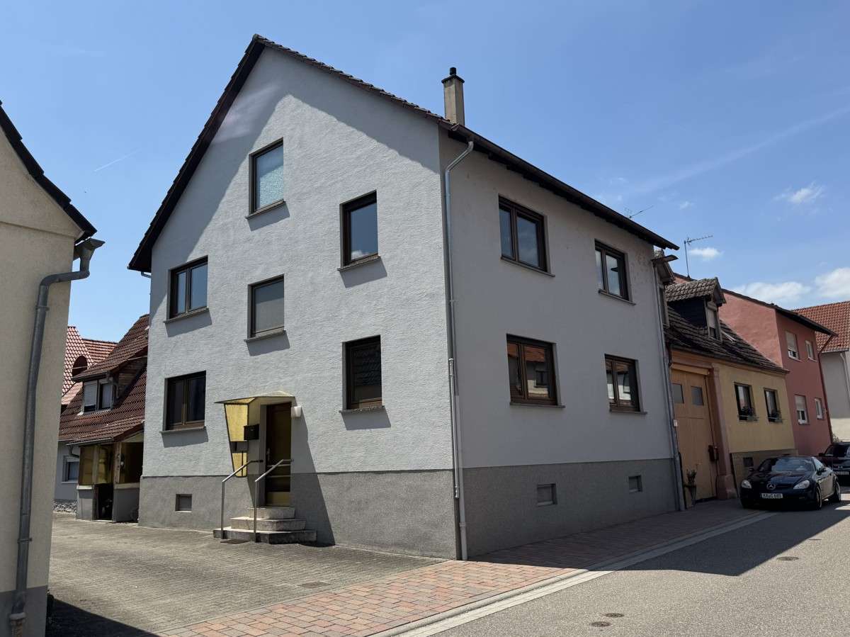 Thumbnail-Haus zum Kaufen in Dettenheim 399.000,00 € 160.87 m²