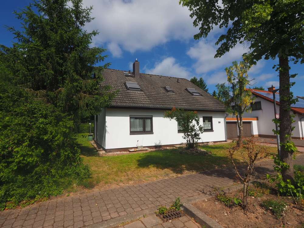 Thumbnail-Haus zum Kaufen in Homburg 374.000,00 € 138 m²