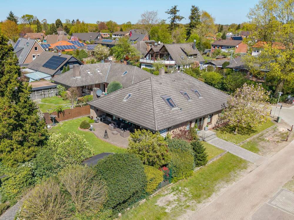Thumbnail-Haus zum Kaufen in Hatten 560.000,00 € 302 m²