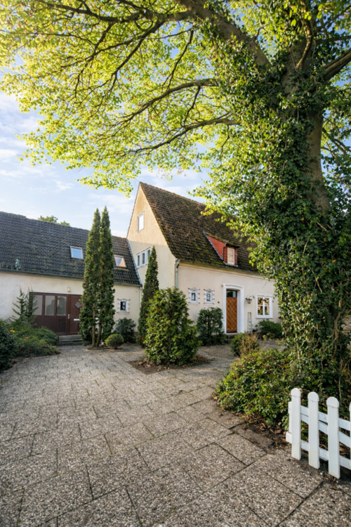 Thumbnail-Haus zum Kaufen in Hannover 1.080.000,00 € 243 m²