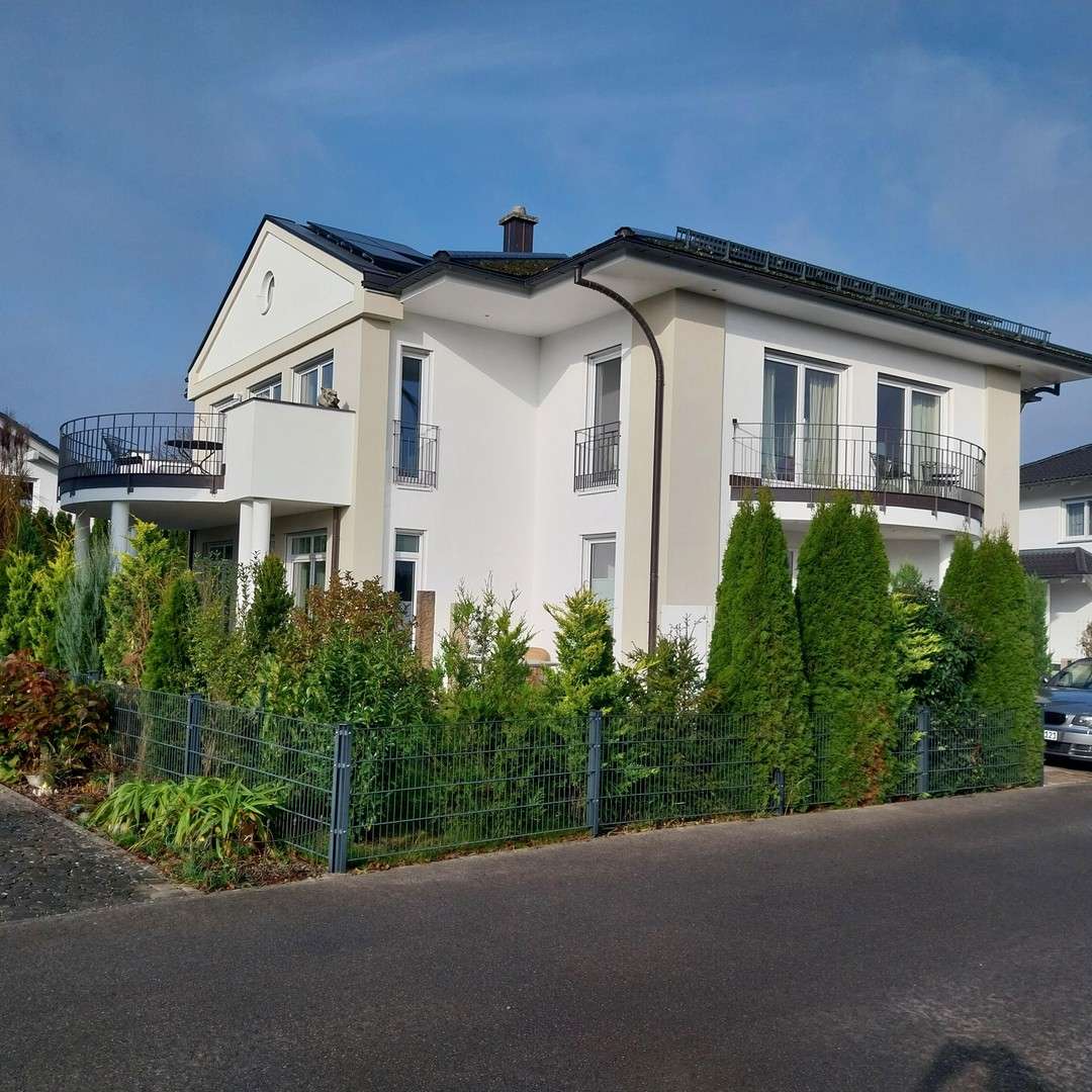 Thumbnail-Haus zum Kaufen in Bellenberg 1.290.000,00 € 230 m²