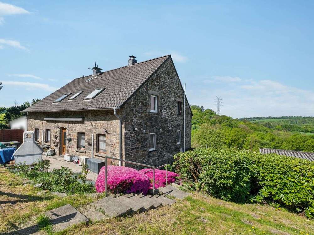 Thumbnail-Haus zum Kaufen in Essen 999.000,00 € 219 m²