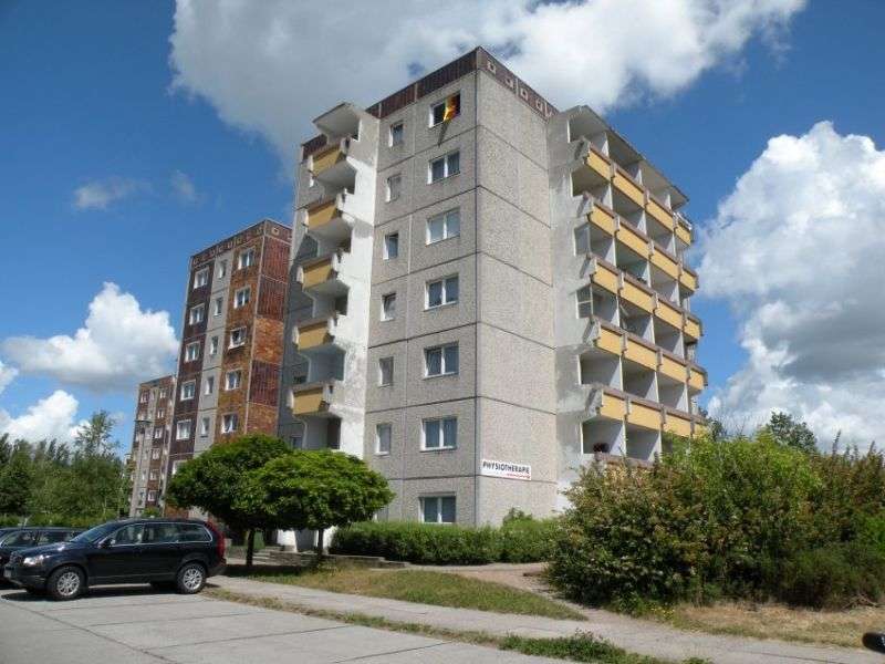 Thumbnail-Wohnung zum Mieten in Stralsund 299,63 € 39.95 m²