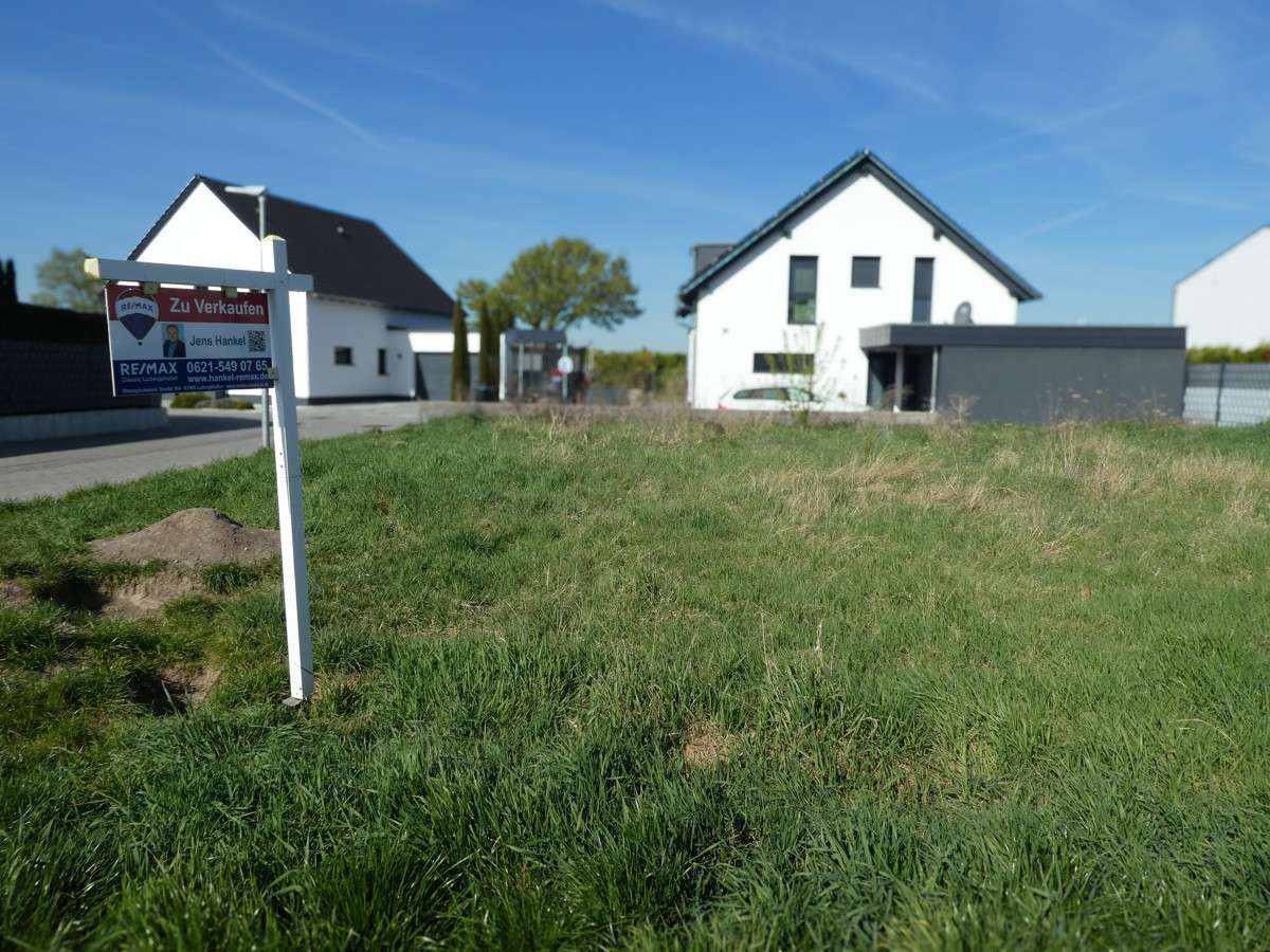 Thumbnail-Grundstück zu verkaufen in Großniedesheim 310.000,00 € 455 m²