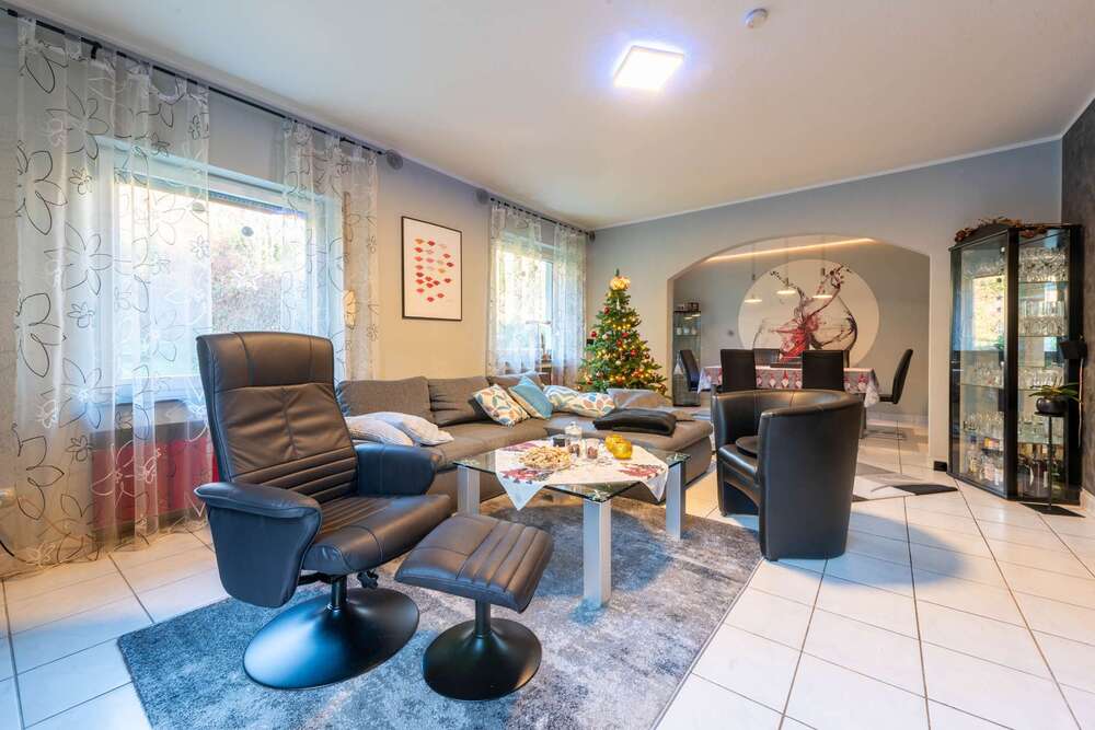 Thumbnail-Haus zum Kaufen in Essen Fischlaken 469.000,00 € 100 m²