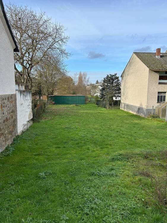 Thumbnail-Grundstück zu verkaufen in Dutenhofen 210.000,00 € 611 m²