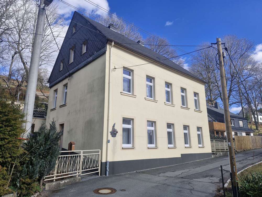 Thumbnail-Haus zum Kaufen in Thum 118.000,00 € 220 m²