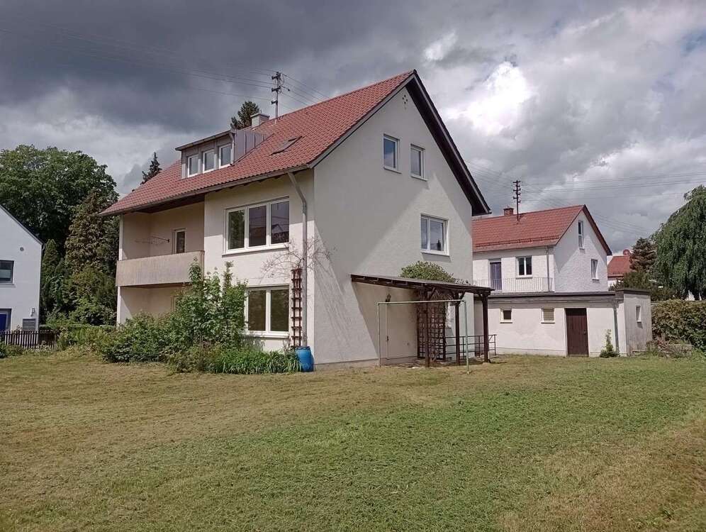Thumbnail-Haus zum Kaufen in Neusäß 720.000,00 € 200 m²