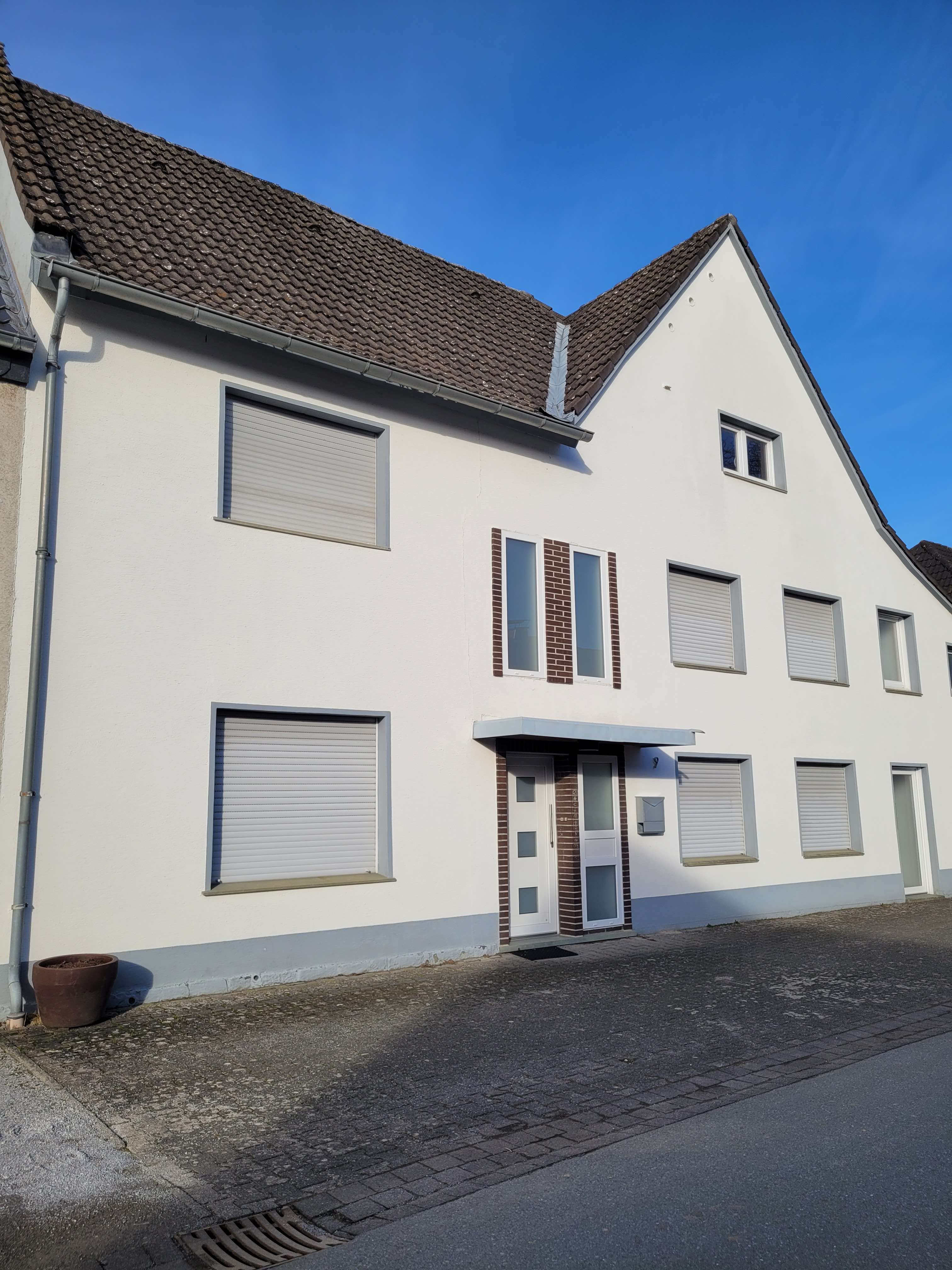 Thumbnail-Haus zum Mieten in Geseke 1.000,00 € 150 m²