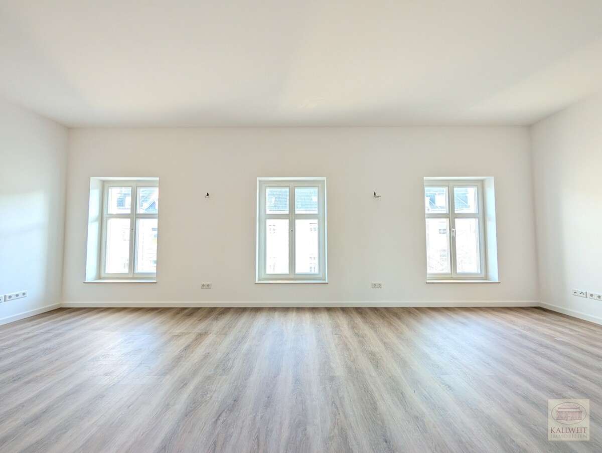 Thumbnail-Wohnung zum Mieten in Düsseldorf 2.200,00 € 90 m²