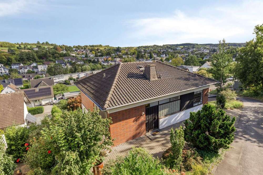 Thumbnail-Haus zum Kaufen in Wachtberg Niederbachem 620.000,00 € 206 m²
