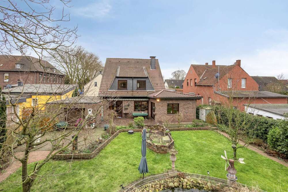 Thumbnail-Haus zum Kaufen in Oberhausen 599.000,00 € 155 m²