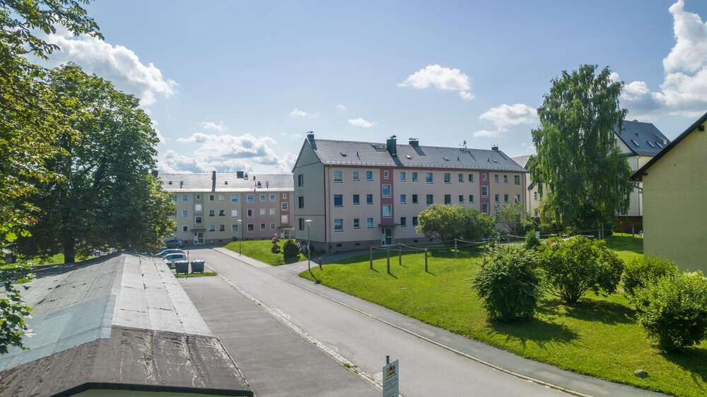 Thumbnail-Wohnung zum Mieten in HirschbergSaale in Thüringen 362,80 € 50.4 m²