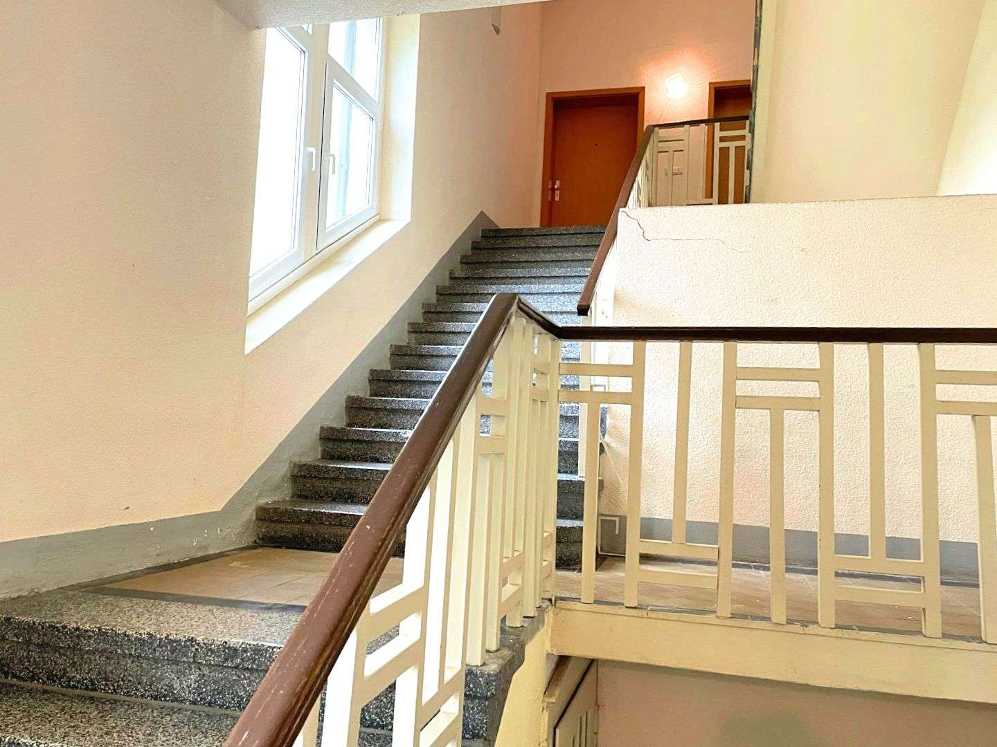 Thumbnail-Wohnung zum Kaufen in Oelsnitz 44.499,00 € 86 m²