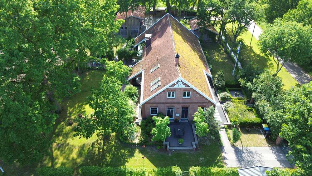 Thumbnail-Haus zum Kaufen in Rhede (Ems) 879.000,00 € 370 m²