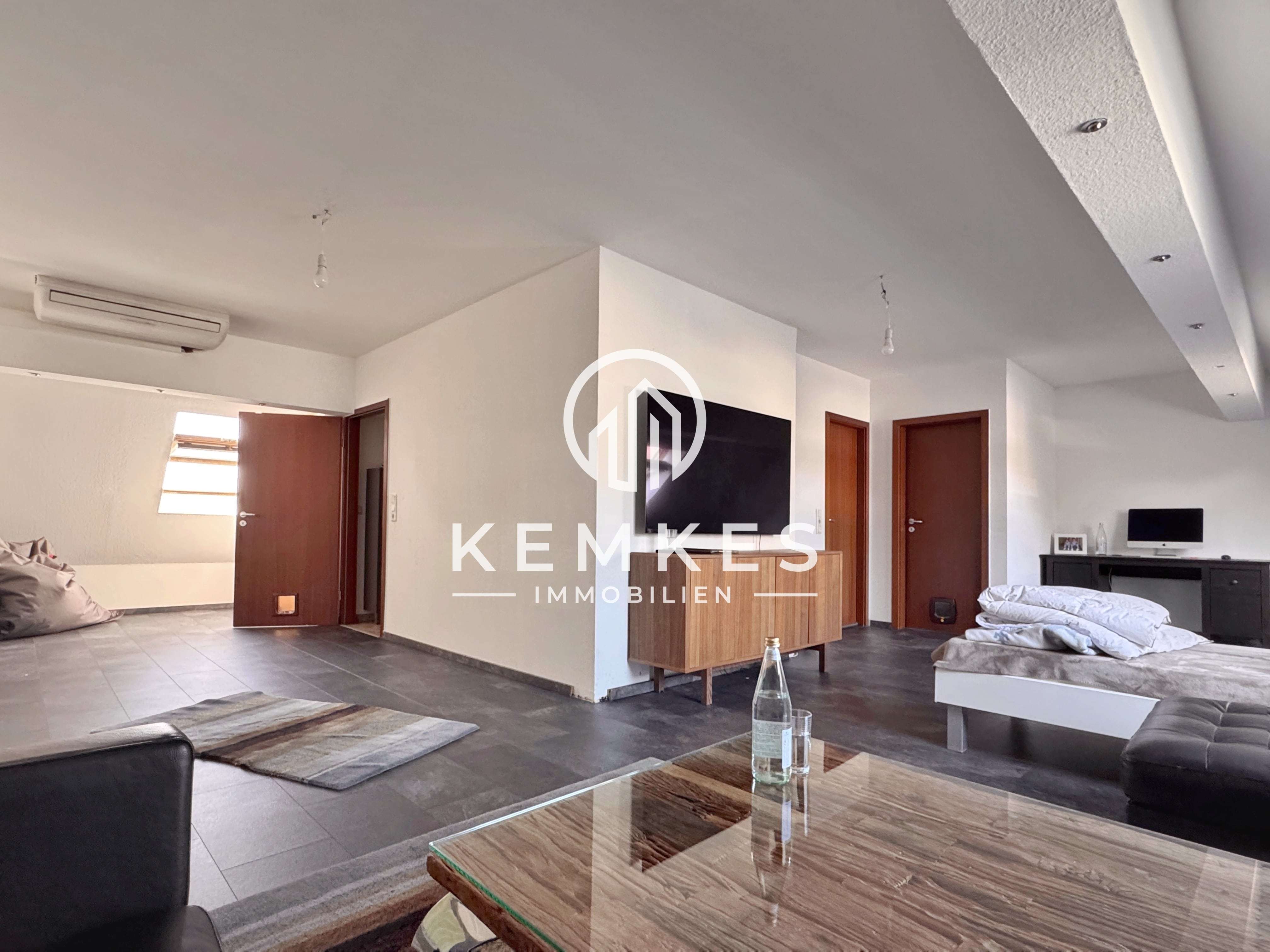 Thumbnail-Wohnung zum Kaufen in Mülheim 230.000,00 € 107.92 m²