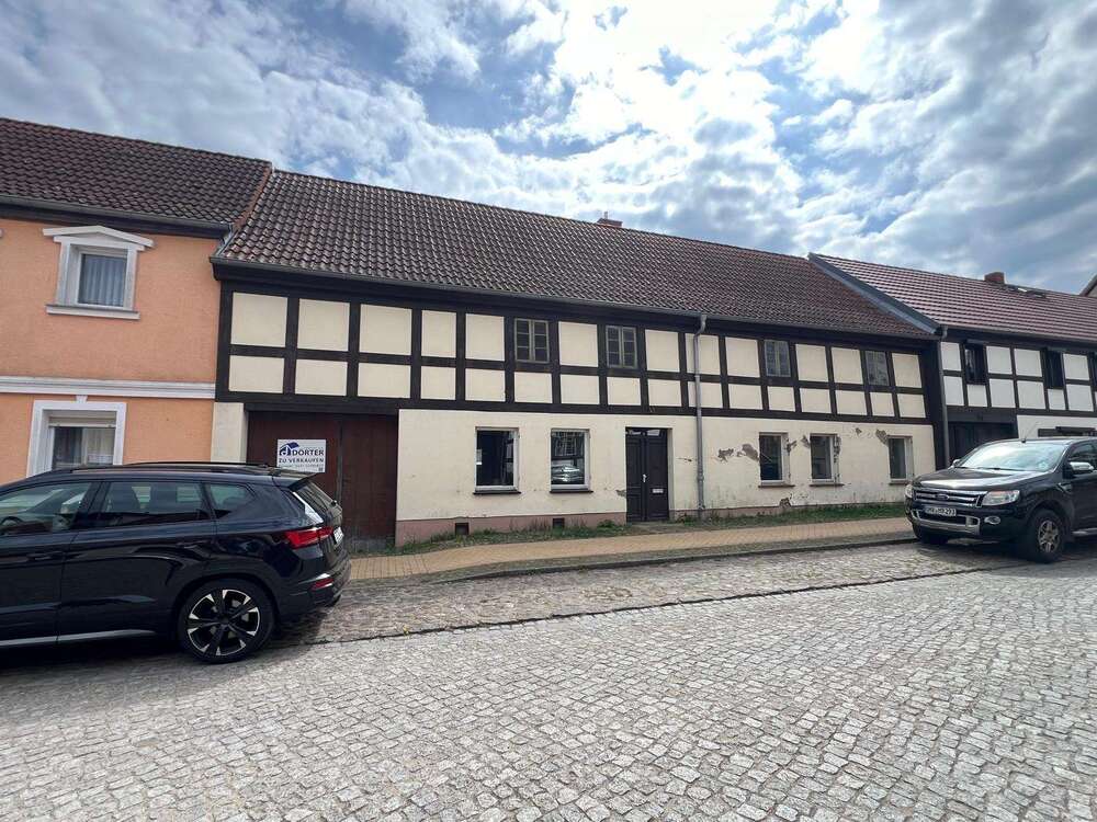 Thumbnail-Haus zum Kaufen in Liebenwalde 220.000,00 € 360 m²