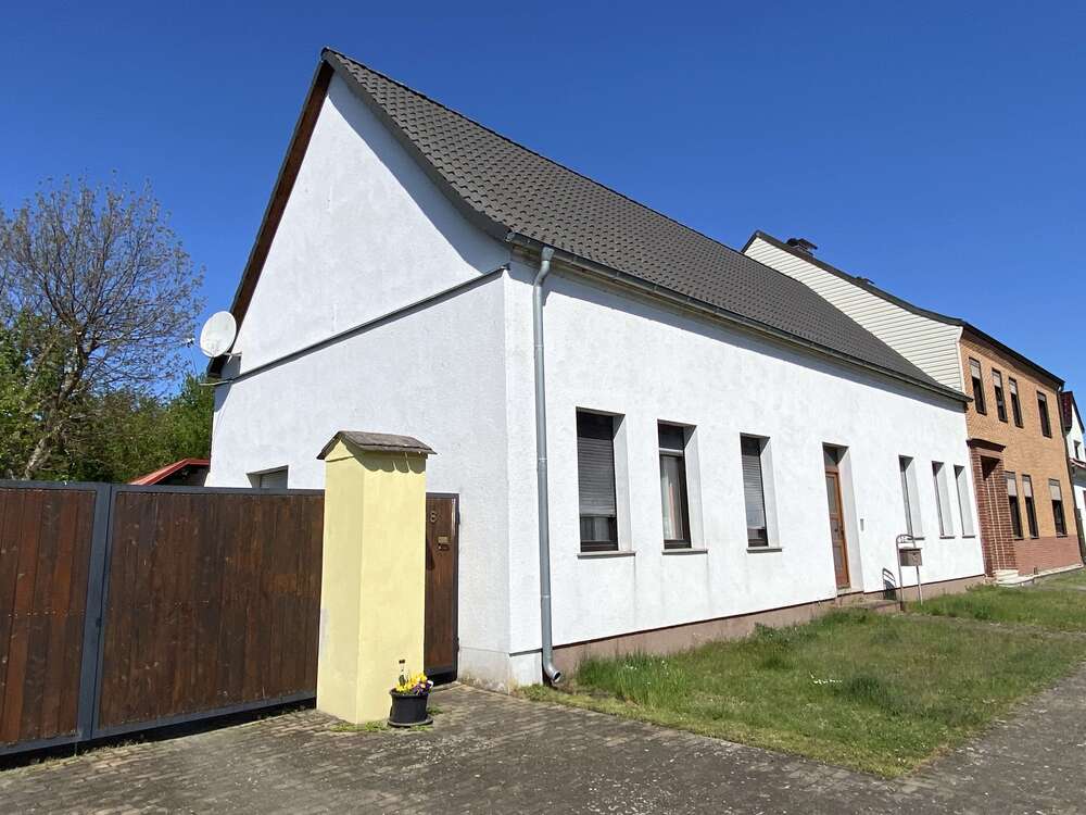 Thumbnail-Haus zum Kaufen in Coswig (Anhalt) OT Möllensdorf 98.000,00 € 100 m²