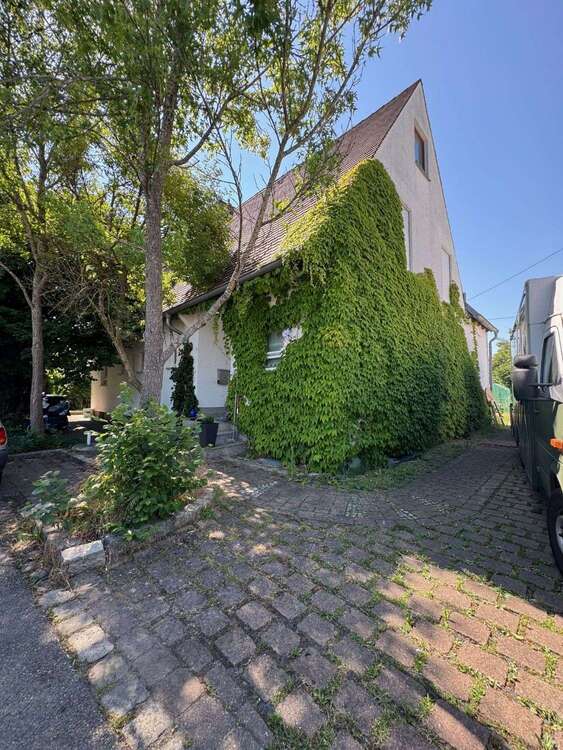 Thumbnail-Haus zum Kaufen in Neusäß 835.000,00 € 180 m²