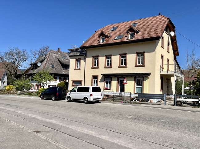 Thumbnail-Wohnung zum Kaufen in Kirchzarten Zarten 410.000,00 € 94.38 m²