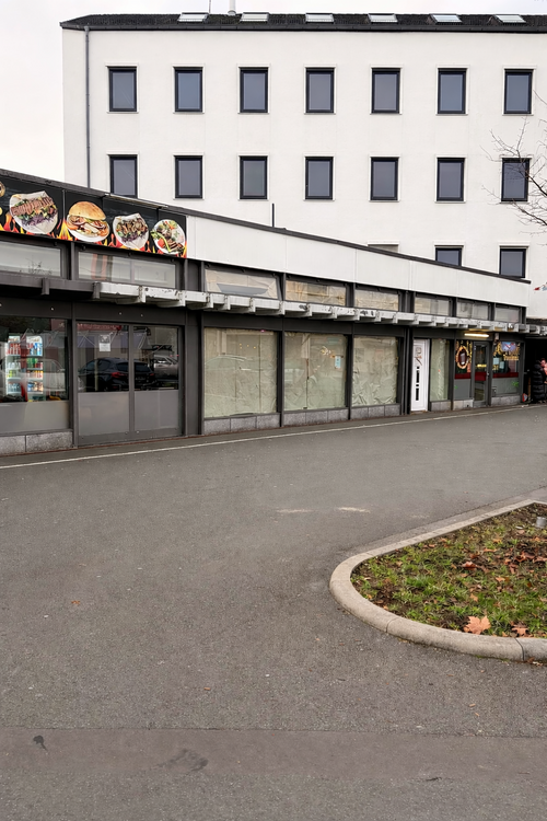 Thumbnail-Einzelhandel in Neu-Isenburg 2.250,00 € 154 m²