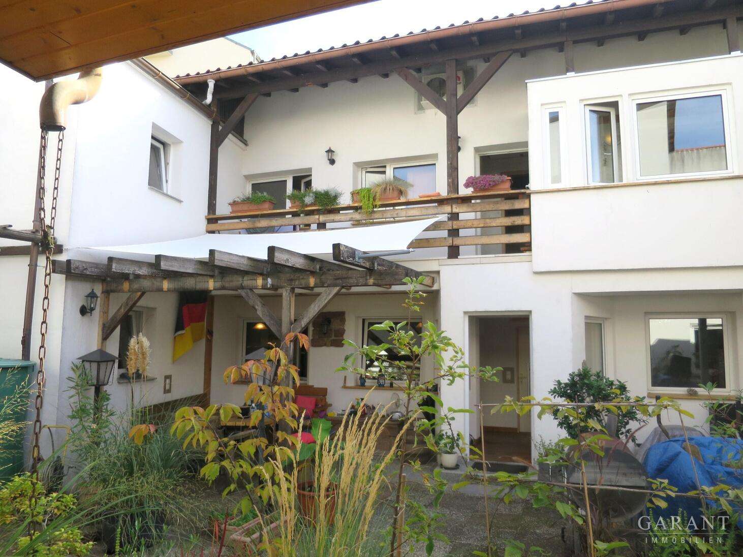 Thumbnail-Haus zum Kaufen in Frankenthal 379.000,00 € 201 m²